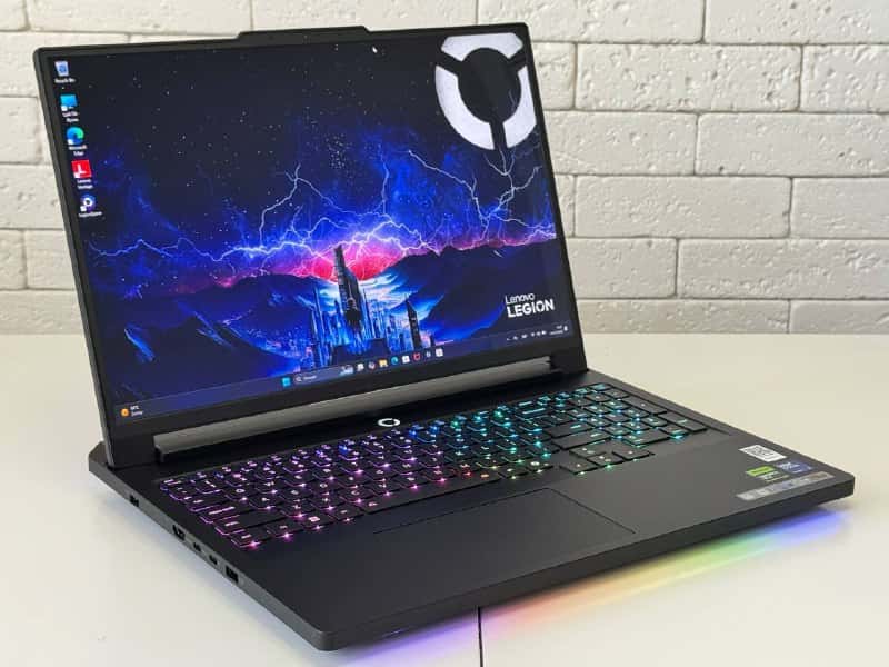 Lenovo Legion Pro 7 16" QHD+ 240Hz Core Ultra 9 275HX 16/2TB RTX 5080 16GB