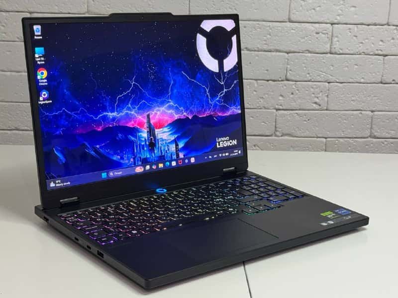 Lenovo Legion 5 15.1" QHD+ 165Hz Core Ultra 7 255HX 32/1TB RTX 5070 8GB